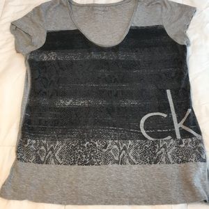 Calvin Klein T-shirt